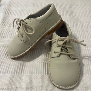 L'Amour Cream Kids Dress Shoes